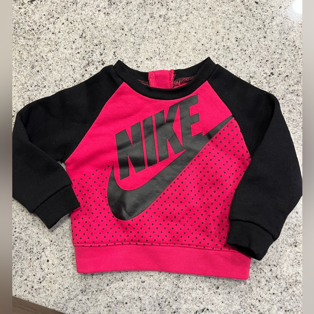 Nike Sweatshirt 12 months